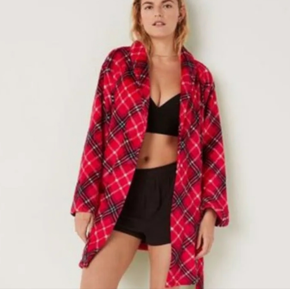 Victoria's Secret Pink Soft Red Plaid Plush Robe